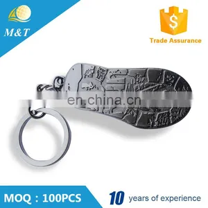 Custom Made Promotion Gifts Footprint Shaped Metal Keychain thumbnail-3