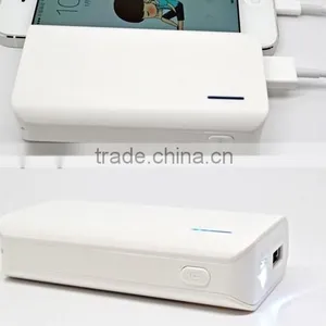 New Fish Mouth Real Capacity OEM Logo Fast Charging Rohs Power Bank 7800mah thumbnail-4