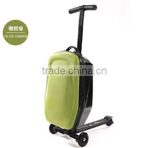 Polycarbonate Suitcase thumbnail-6