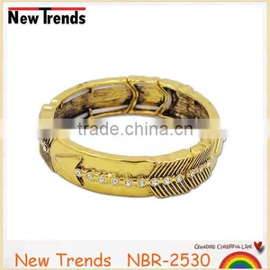 2016 Crystal Alloy Leaf Bangle Metallic Plated Fashion Leaves Rhinestone Bangle thumbnail-4