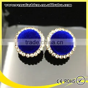 Small Quantitiy Korean Fancy Flannelette Diamond Stud Earrings thumbnail-5