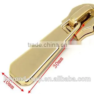 Zinc Alloy Zipper Puller Slider for Plastic Zipper thumbnail-6