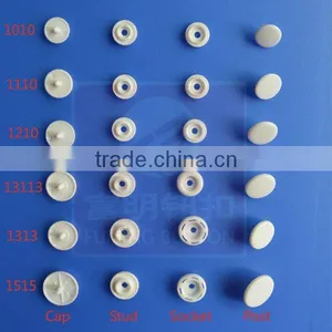 Quality Full Automatic Snap Button Attaching Machine thumbnail-4