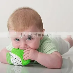 Silicone Munch Mitt thumbnail-3