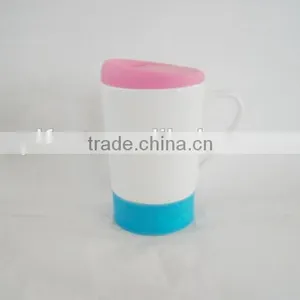 Ceramic Coffee Mug With Silicone Lid thumbnail-1