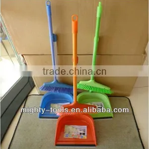 Broom and Dustpan Set thumbnail-1