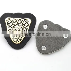 Black/white PU Leather Label With Gold Metal Alloy Logo Clothing Label for Jeans/jacket PLB-018 thumbnail-5