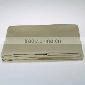 Hot Selling Cheap Soft Lightweight Travel Hotel Blanket thumbnail-2