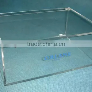 Acrylic Box With Cover thumbnail-1