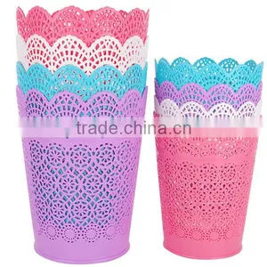 Plastic Kitchen Mini Lace Hollow Out Garage/Trash/Waste Can/Bin/Wastebasket/Storage Barrel thumbnail-1