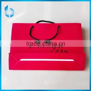 Top Quality Paper Hand Bag for Fashionable Wool Women Swearter thumbnail-1