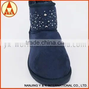 China Crazy Selling Bottine Half Snow Boots for Girls thumbnail-1