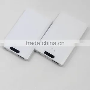 Super Slim Credit Card Power Bank 2200mAh thumbnail-4