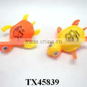 BATH WIND UP SWIMMING SEA TURTLE TOYS thumbnail-1