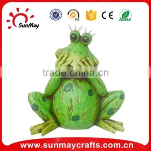 Resin Gnome Garden Figurine With Lotus Leaf thumbnail-4