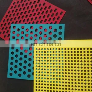 DONG XING Impact Resisting Plastic Canvas 7 Mesh Sheet With Competitive Price thumbnail-5