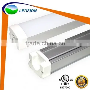 2016 New Design 30W 600mm 2ft Tube8 LED Tri-proof Light thumbnail-1