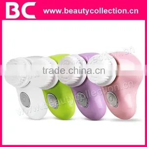 BC-1517 Operated By Battery Waterproof Face Cleansing Brush thumbnail-1