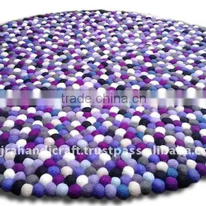 Felt Ball Rugs / Carpet thumbnail-1