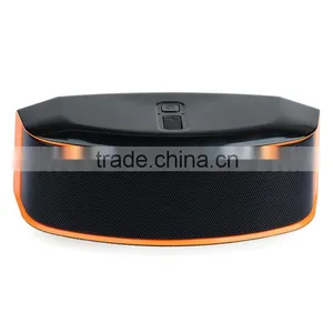 Super Bass Handsfree Bluetooth Speaker With FM Radio thumbnail-2