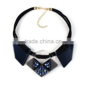 2016 Band New Design Arcylic Geometric Pendant Strand Necklace Jewelry thumbnail-3