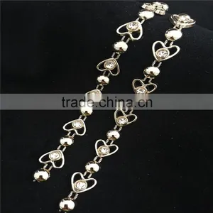 Gold Plastic Acrylic Crystals Rhinestone Chain Wholesale thumbnail-4