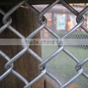 Hot Selling!High Quality Cheap Chain Link Fence Top Barbed Wire/cyclone Fence thumbnail-1