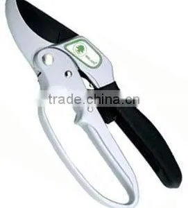 Ratchet Pruner Garden Shear thumbnail-1