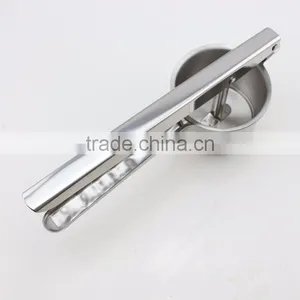 Good Quality Stainless Steel Fruit Potato Ricer thumbnail-5