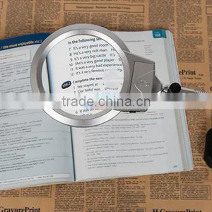 Metal Desktop Magnifying Glasses WITH 2 Led Lights thumbnail-2