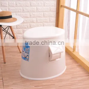 Indoor and Outdoor Upgraded Plastic Mobile Toilet thumbnail-5