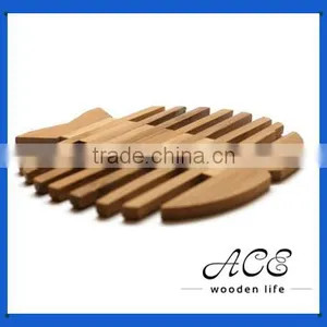 Fish Shape Wooden Trivet Wooden Placemat 2016 New Design Pot Holder Hot Sale Solid Wood Kitchenware for Kids thumbnail-1