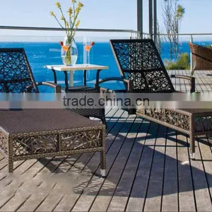 Multi-functional Lightweight Folding Beach Lounge Chairs thumbnail-1