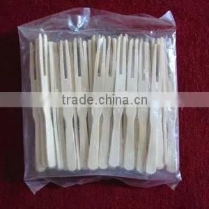 Bamboo Fruit Fork thumbnail-1