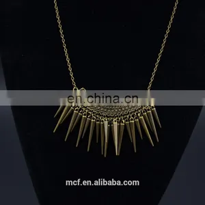Crystal Diamond Fashion Pendant Chunky Necklace MCB-0042 thumbnail-3