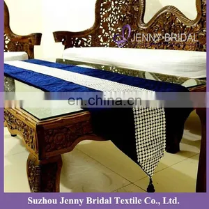TR039D German Velvet Fabric Polyester Table Runner for Round Tables thumbnail-3