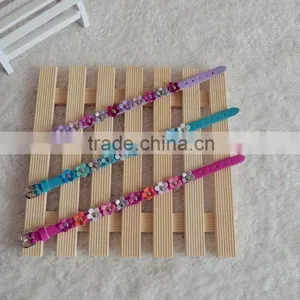 Colorful Leather Bracelets With One Row of Flowers thumbnail-2