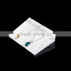 Promotional Acrylic Jewelry Table Display Stand Acrylic Necklace Pendant Jewelry Display thumbnail-1