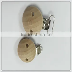 Wholesale Cute Design Wooden Baby Pacifier Clips thumbnail-1