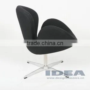 Replica Arne Jocabsen Swan Chair - Black Fabric thumbnail-3