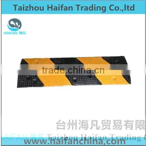 1000*320*45mm Durable Reflective Speed Hump Used in Intersection/heavy Strength Rubber Road Road Speed Hump for Crossing thumbnail-1