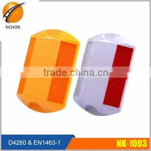 High Quality Lowest Price Plastic Motorway Reflective Road Studs thumbnail-1