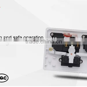 Factory Price Double 10A 3 Pin Wall Socket thumbnail-2