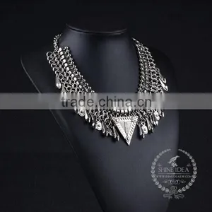 High Quality Vintage Rhinestone Chunky Statement Necklace Tin Alloy Fashion Women Pendant Necklace 6390107 thumbnail-2