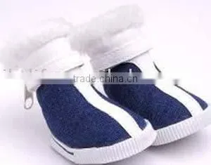 PET FOOTWEAR thumbnail-1