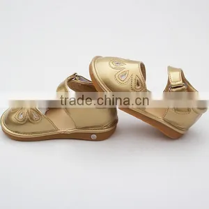 Kids Leather Metarial and Rubber Squeaky Shoes Wholesale thumbnail-4