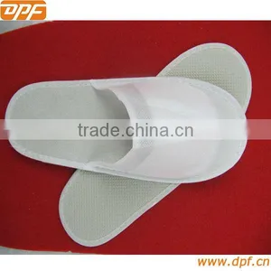 Cheap Wholesale Disposable Nonwoven Fabric Hotel Slippers thumbnail-1