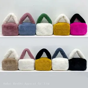 40Plush Bag Carry-on Bar One Shoulder Diagonal Chain Bag Fashion Trend Furry Autumn Bag thumbnail-1
