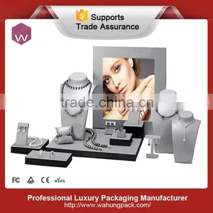 New Design High Quality Jewellery Showroom Counter Display thumbnail-6