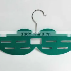 Wholesale Good Quality Velvet Flocked ABS Plastic Letter Hanger thumbnail-1